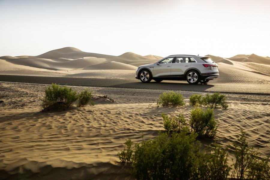  Audi e-tron 55 Quattro 2019 года  (WW) (фото 84 из 452)